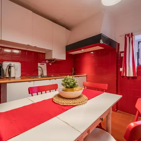 Apartment Cozy 2br In Bairro Alto - | By Airnest