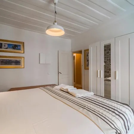 Apartment Cozy 2br In Bairro Alto - | By Airnest Lissabon
