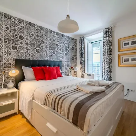 Cozy 2br In Bairro Alto - | By Airnest