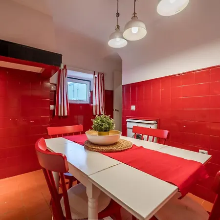 Apartment Cozy 2br In Bairro Alto - | By Airnest